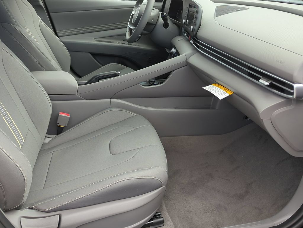 Thumbnail: 2026 Hyundai Elantra - 25