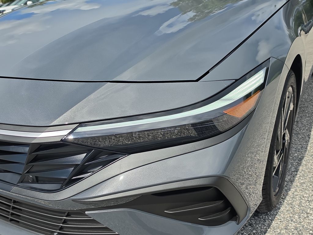 Thumbnail: 2026 Hyundai Elantra - 22