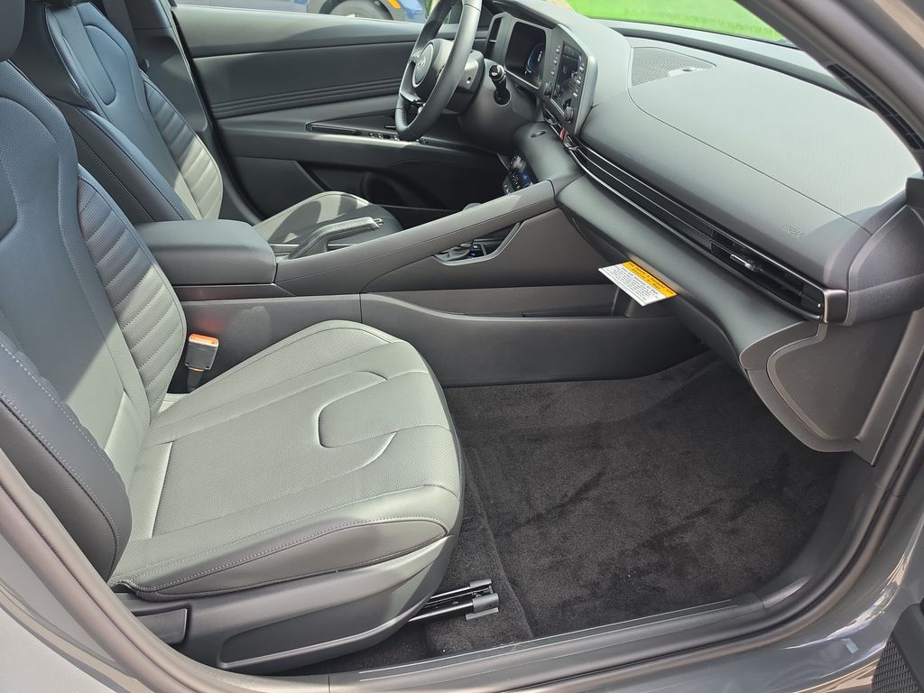 Thumbnail: 2026 Hyundai Elantra - 11