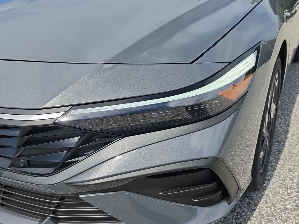 Thumbnail: 2026 Hyundai Elantra - 21