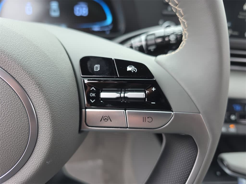 Thumbnail: 2025 Hyundai Elantra - 27