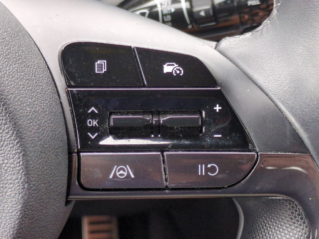 Thumbnail: 2025 Hyundai Elantra - 27