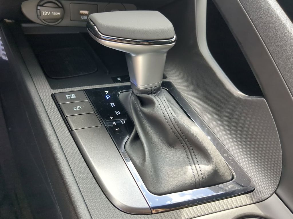 Thumbnail: 2026 Hyundai Elantra - 15