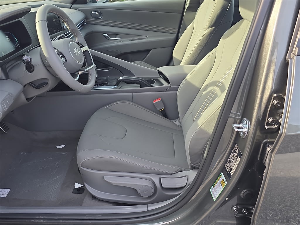 Thumbnail: 2026 Hyundai Elantra - 10