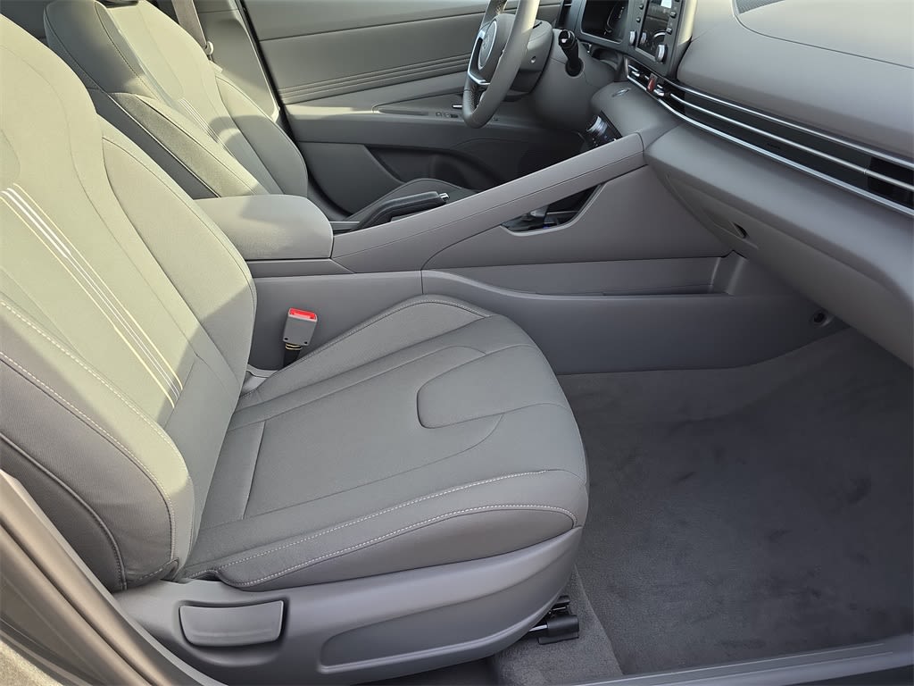 Thumbnail: 2026 Hyundai Elantra - 26