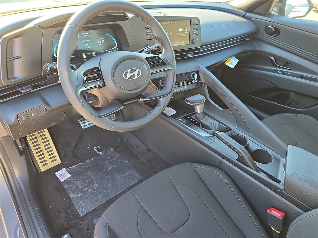 Thumbnail: 2026 Hyundai Elantra - 3