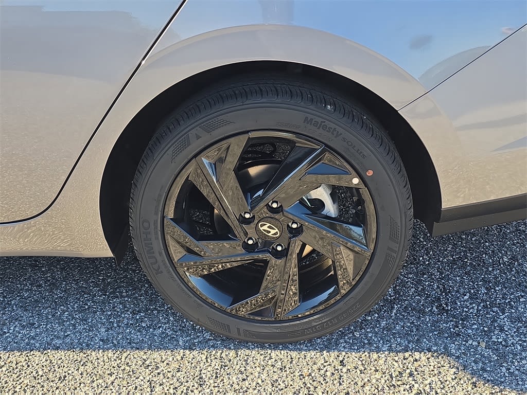 Thumbnail: 2026 Hyundai Elantra - 9