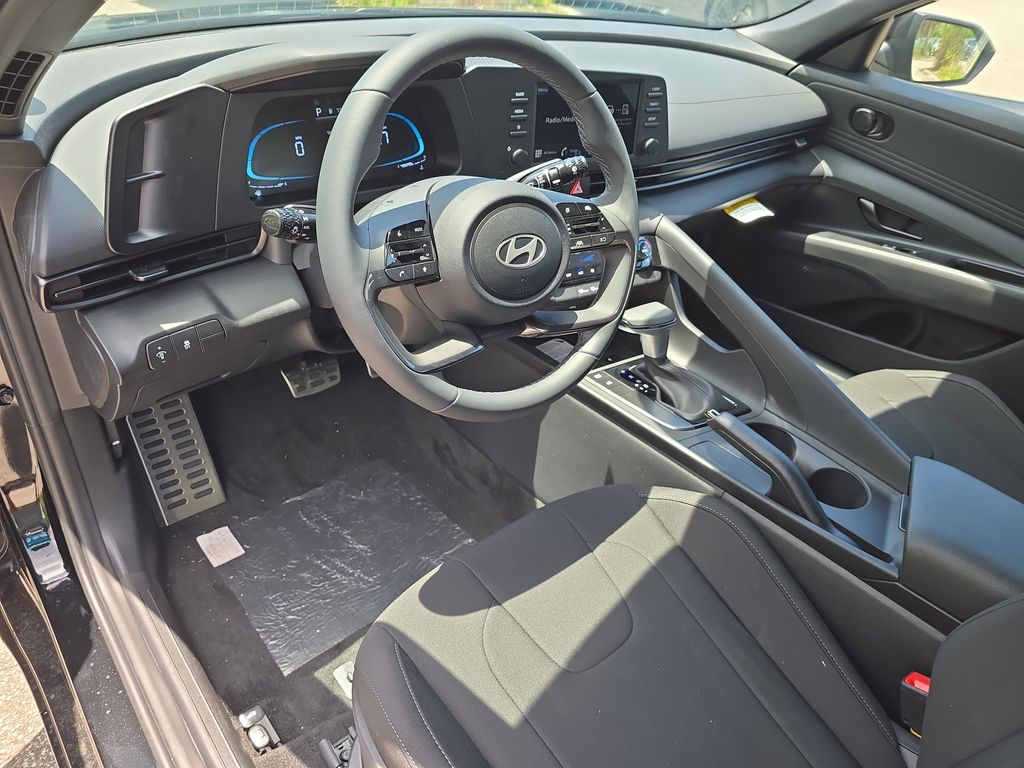Thumbnail: 2026 Hyundai Elantra - 2