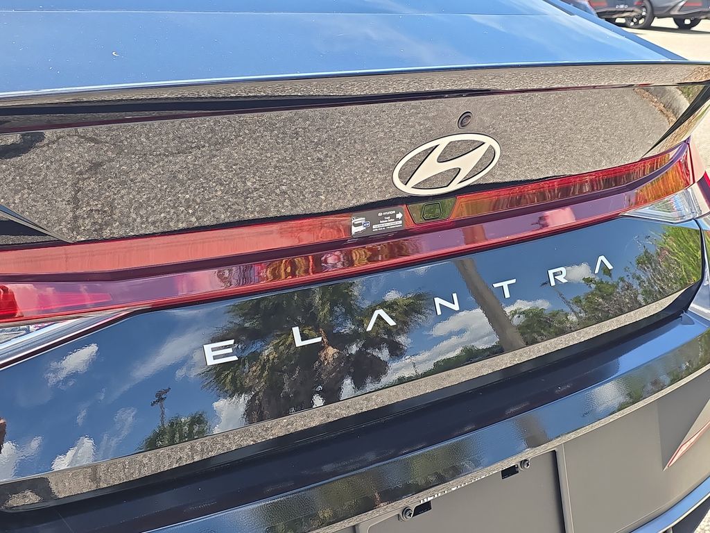 Thumbnail: 2026 Hyundai Elantra - 22