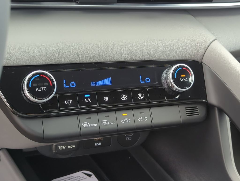 Thumbnail: 2026 Hyundai Elantra - 32
