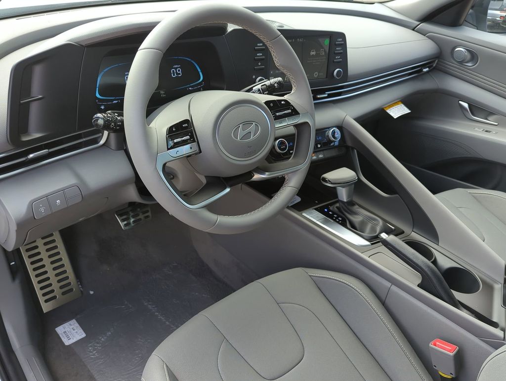 Thumbnail: 2026 Hyundai Elantra - 2