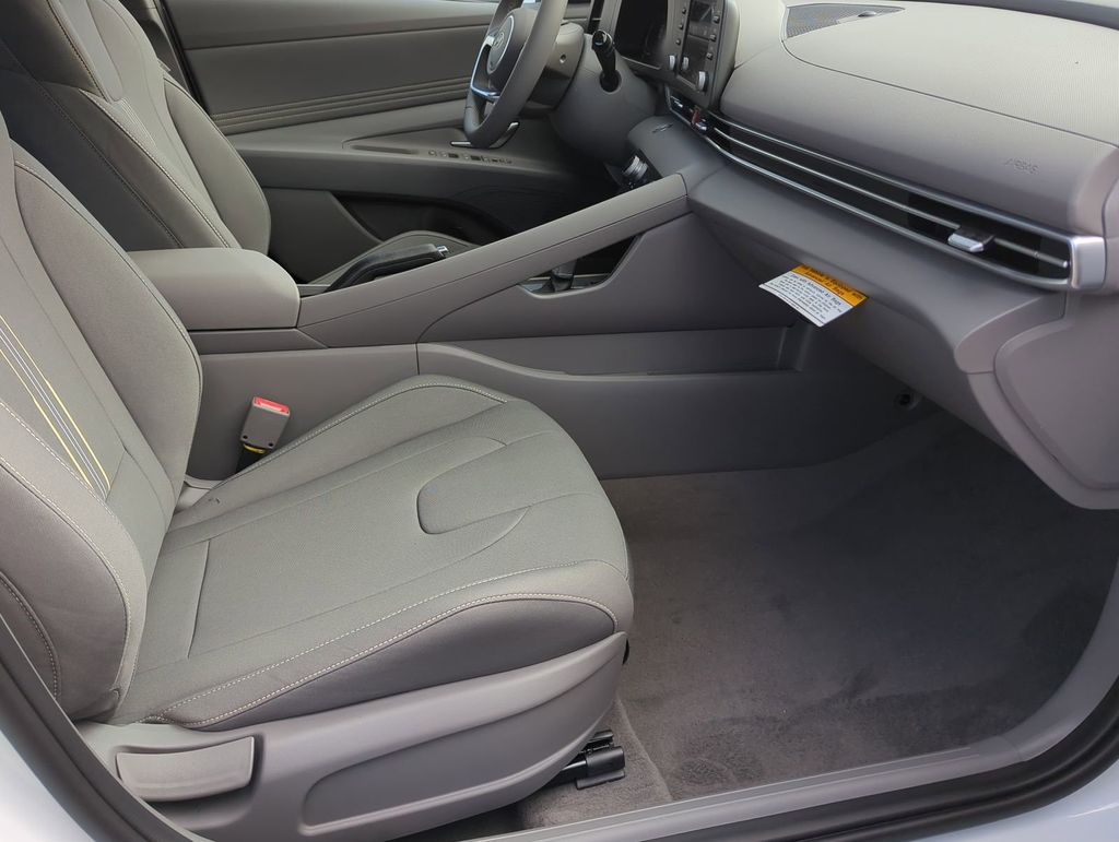 Thumbnail: 2026 Hyundai Elantra - 25