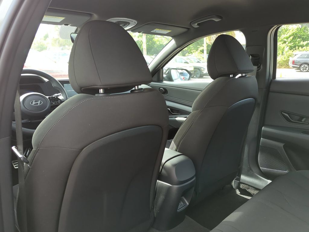 Thumbnail: 2026 Hyundai Elantra - 11