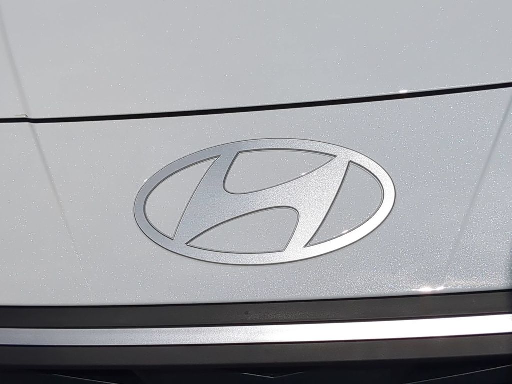 Thumbnail: 2026 Hyundai Elantra - 23