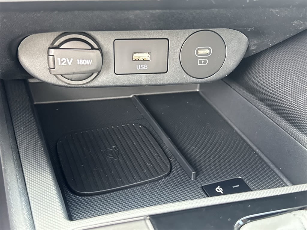 Thumbnail: 2025 Hyundai Elantra - 31