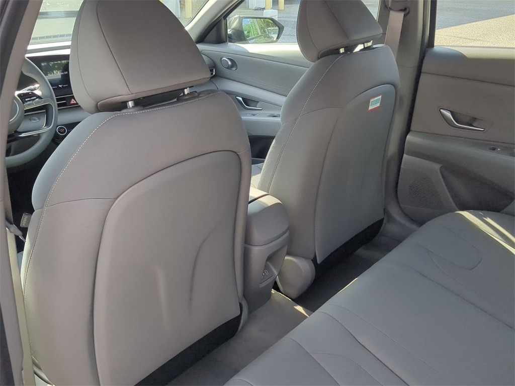 Thumbnail: 2026 Hyundai Elantra - 12