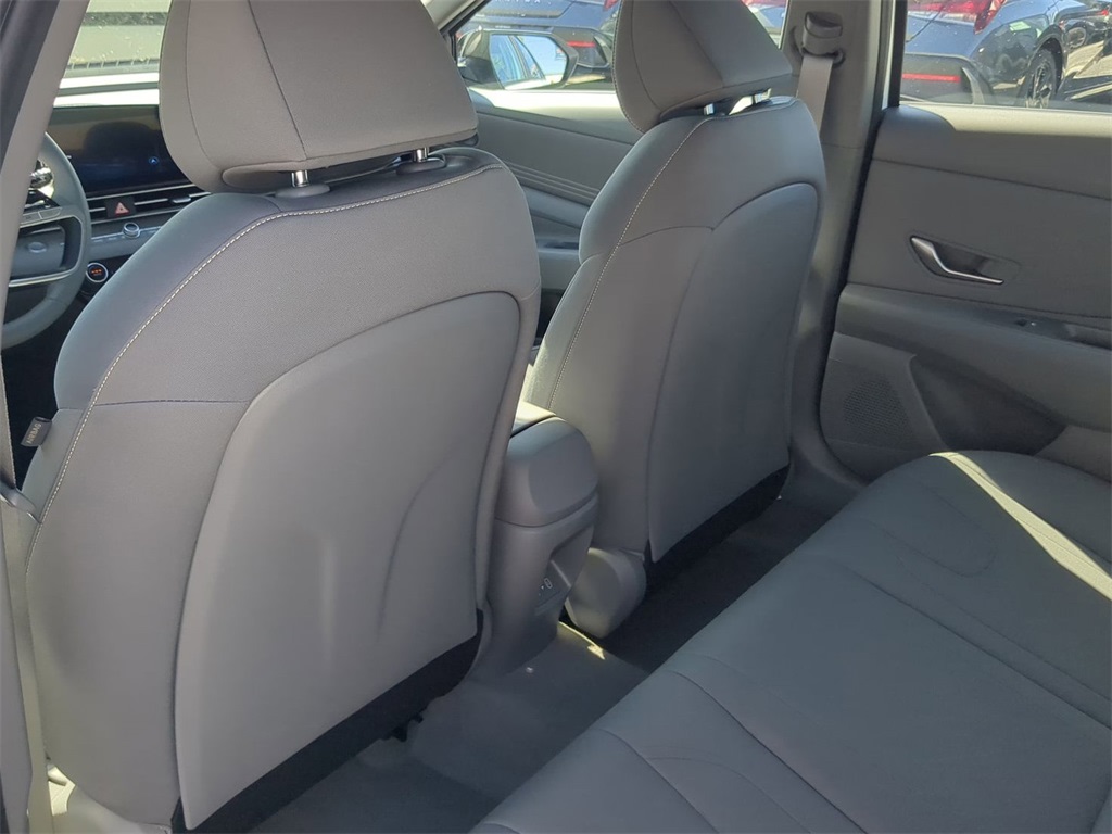 Thumbnail: 2026 Hyundai Elantra - 12