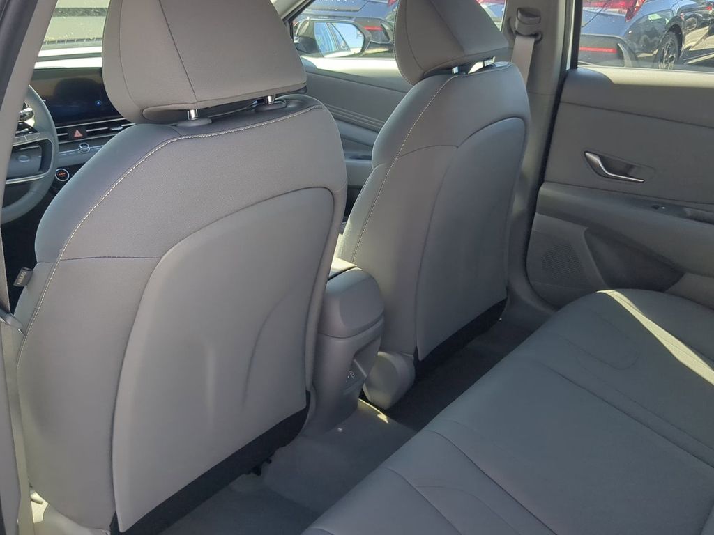 Thumbnail: 2026 Hyundai Elantra - 12