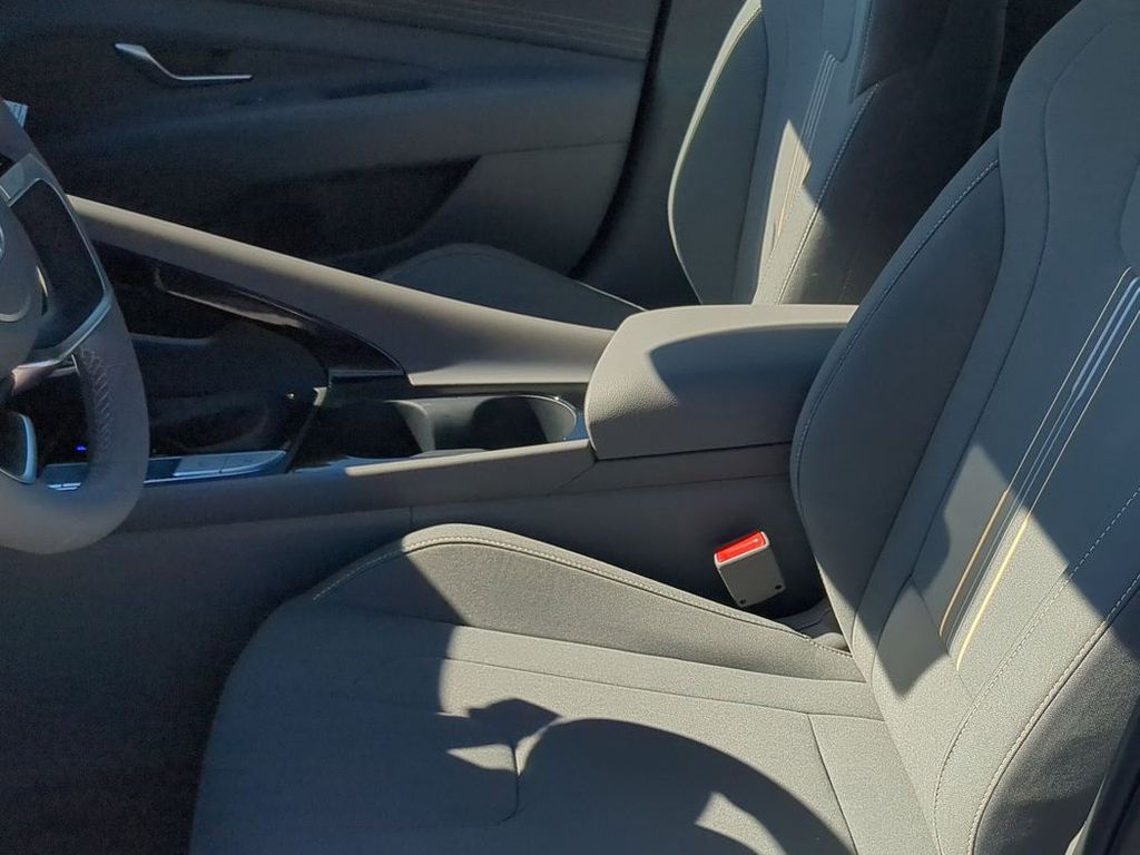 Thumbnail: 2026 Hyundai Elantra - 24