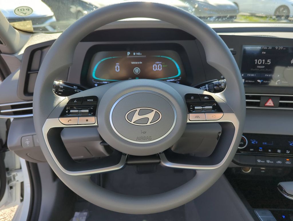 Thumbnail: 2026 Hyundai Elantra - 13