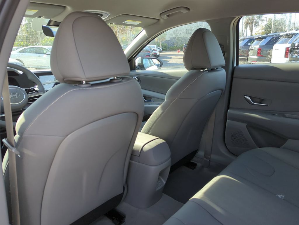 Thumbnail: 2026 Hyundai Elantra - 12