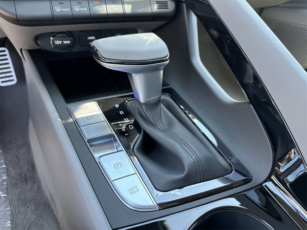 Thumbnail: 2025 Hyundai Elantra - 30