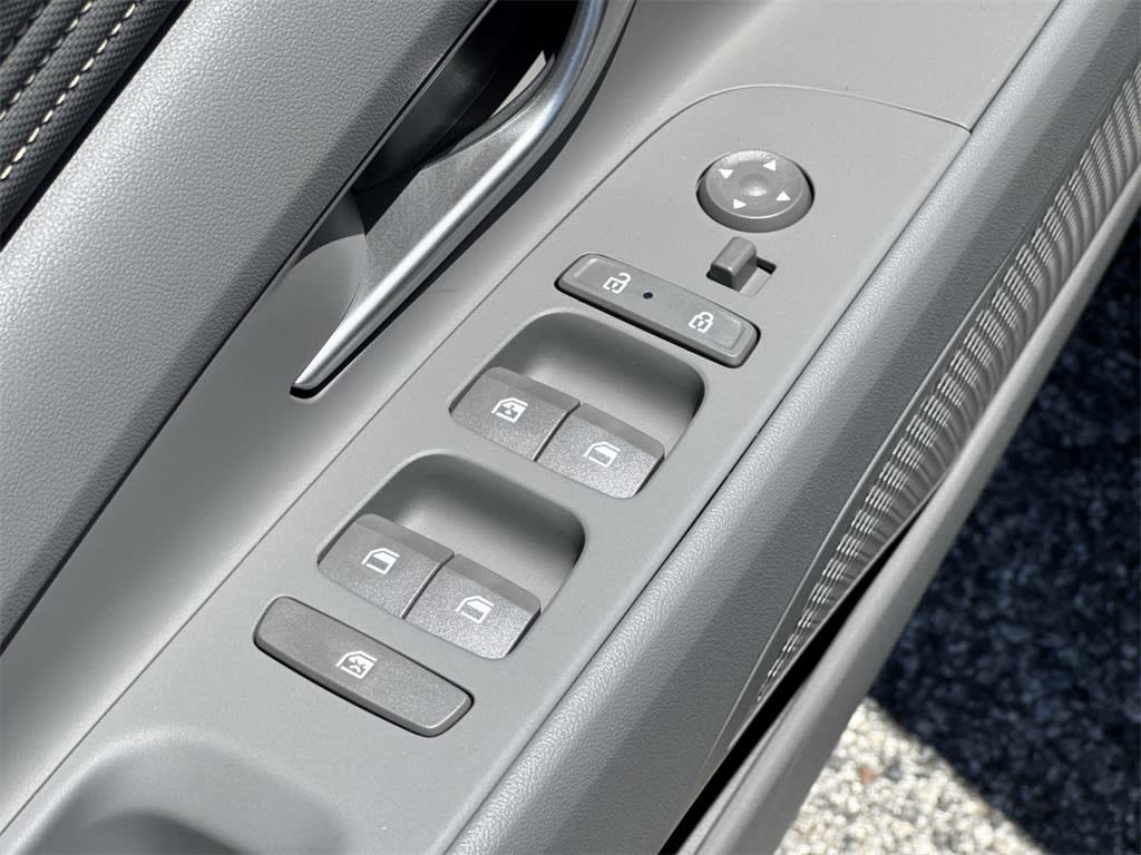 Thumbnail: 2025 Hyundai Elantra - 21