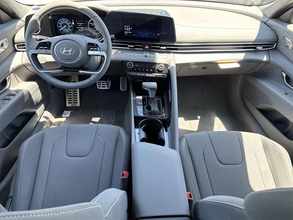 Thumbnail: 2025 Hyundai Elantra - 2