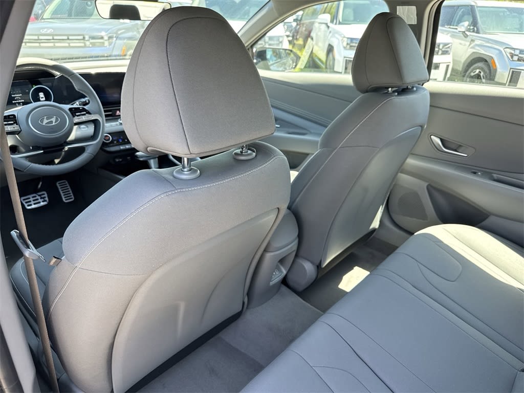 Thumbnail: 2025 Hyundai Elantra - 22