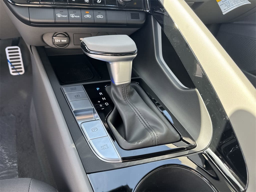 Thumbnail: 2025 Hyundai Elantra - 32