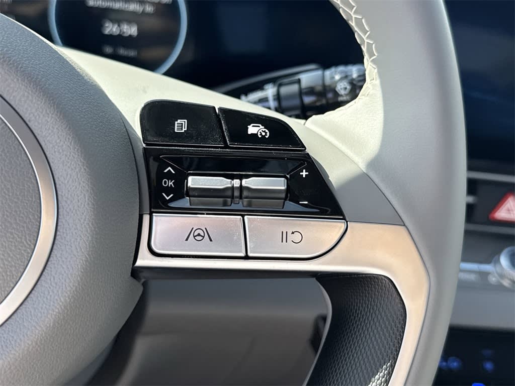 Thumbnail: 2025 Hyundai Elantra - 27