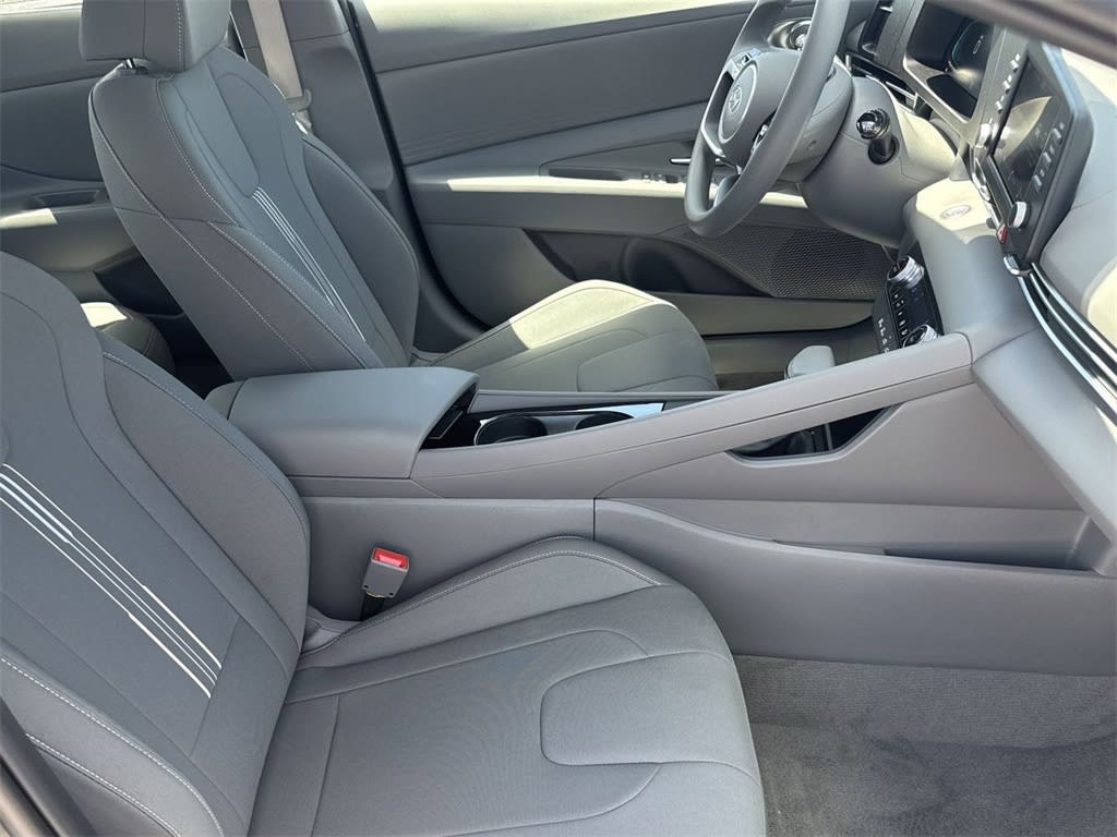 Thumbnail: 2025 Hyundai Elantra - 26