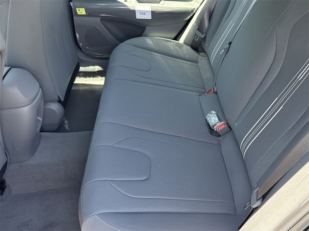 Thumbnail: 2025 Hyundai Elantra - 12