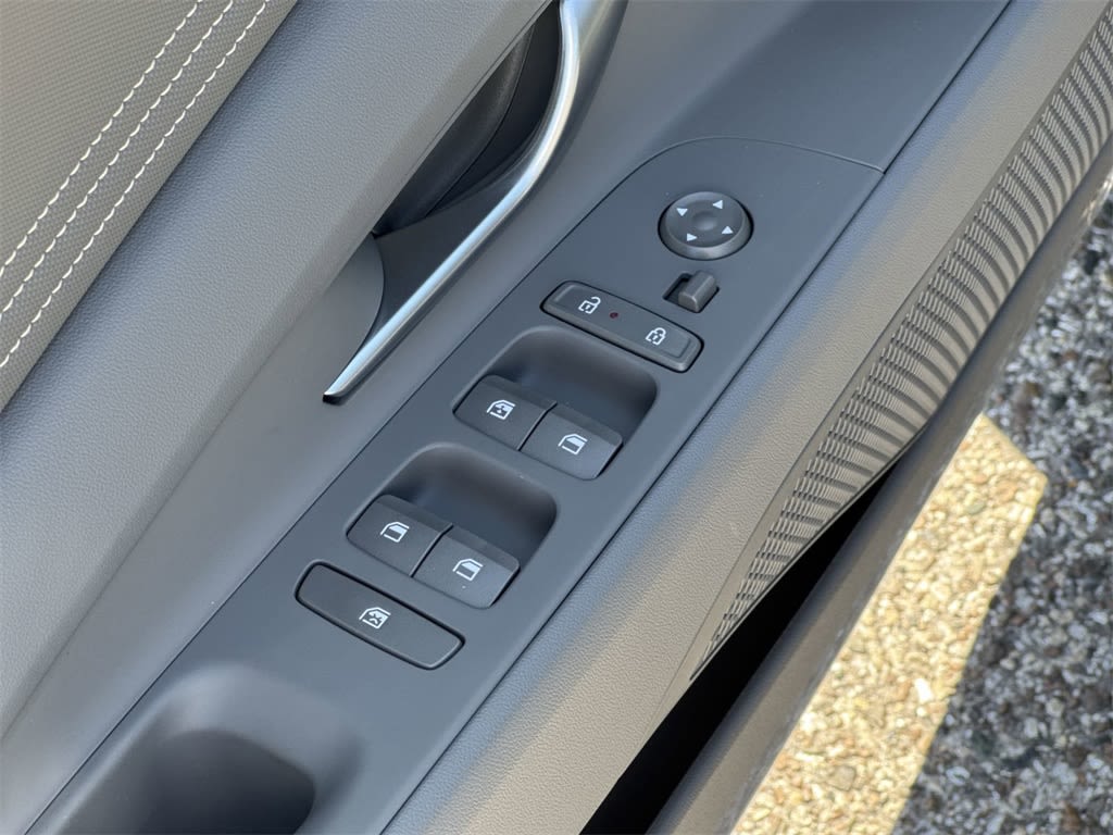 Thumbnail: 2025 Hyundai Elantra - 21