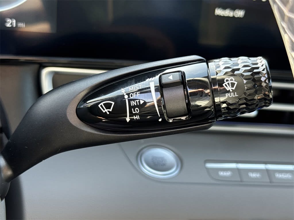 Thumbnail: 2025 Hyundai Elantra - 28