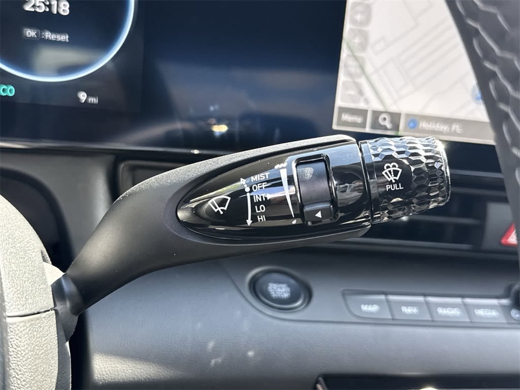 Thumbnail: 2025 Hyundai Elantra - 28