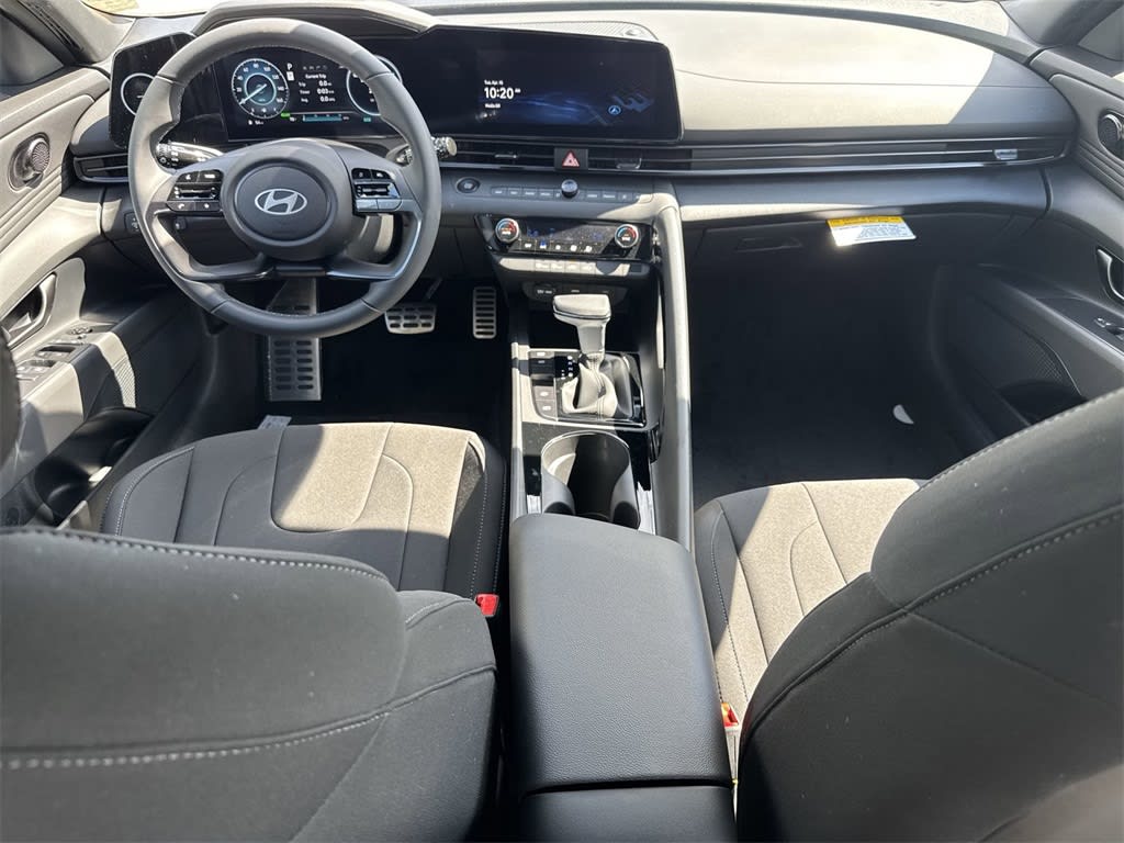 Thumbnail: 2025 Hyundai Elantra - 2