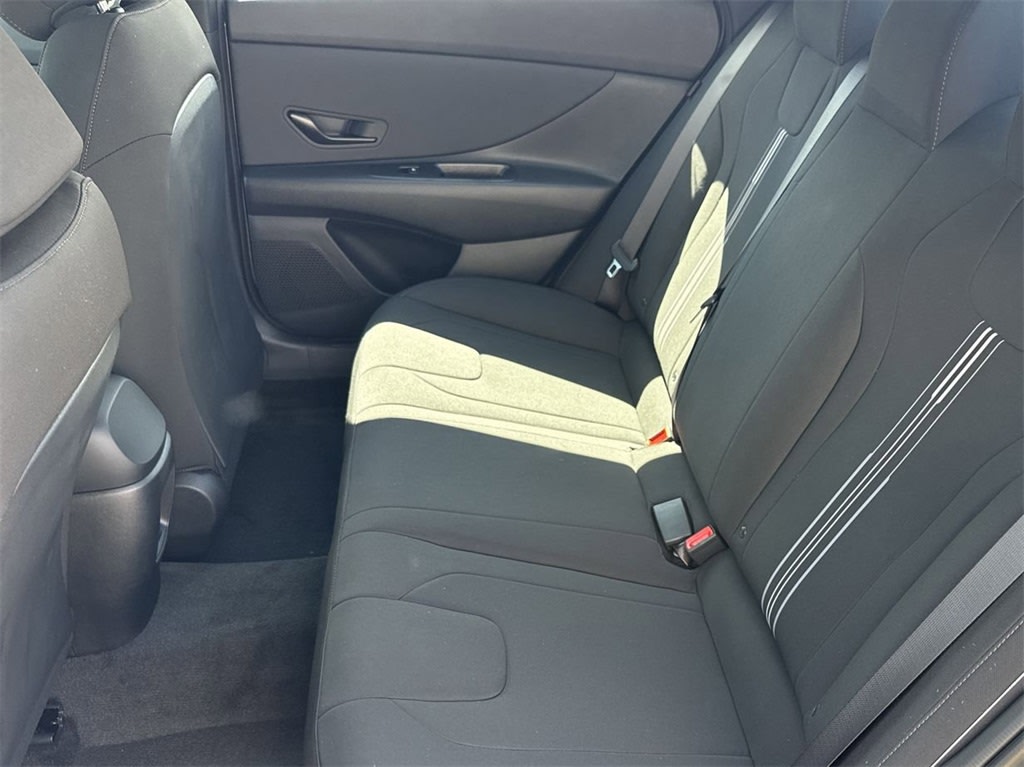 Thumbnail: 2025 Hyundai Elantra - 23