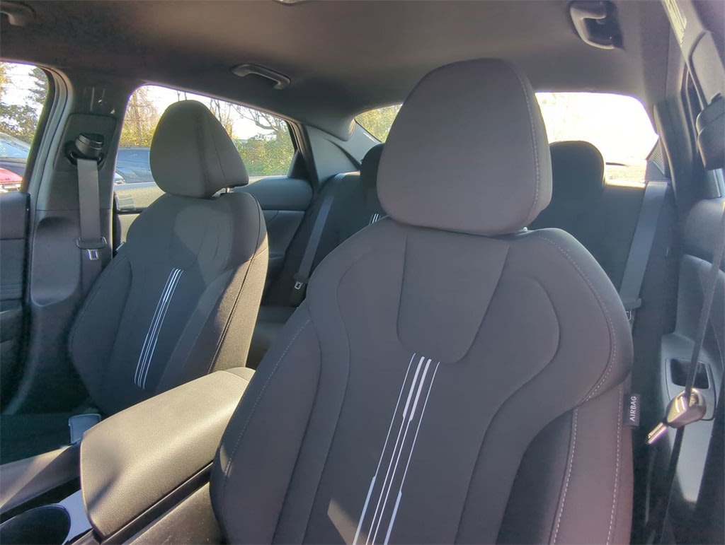 Thumbnail: 2025 Hyundai Elantra - 10