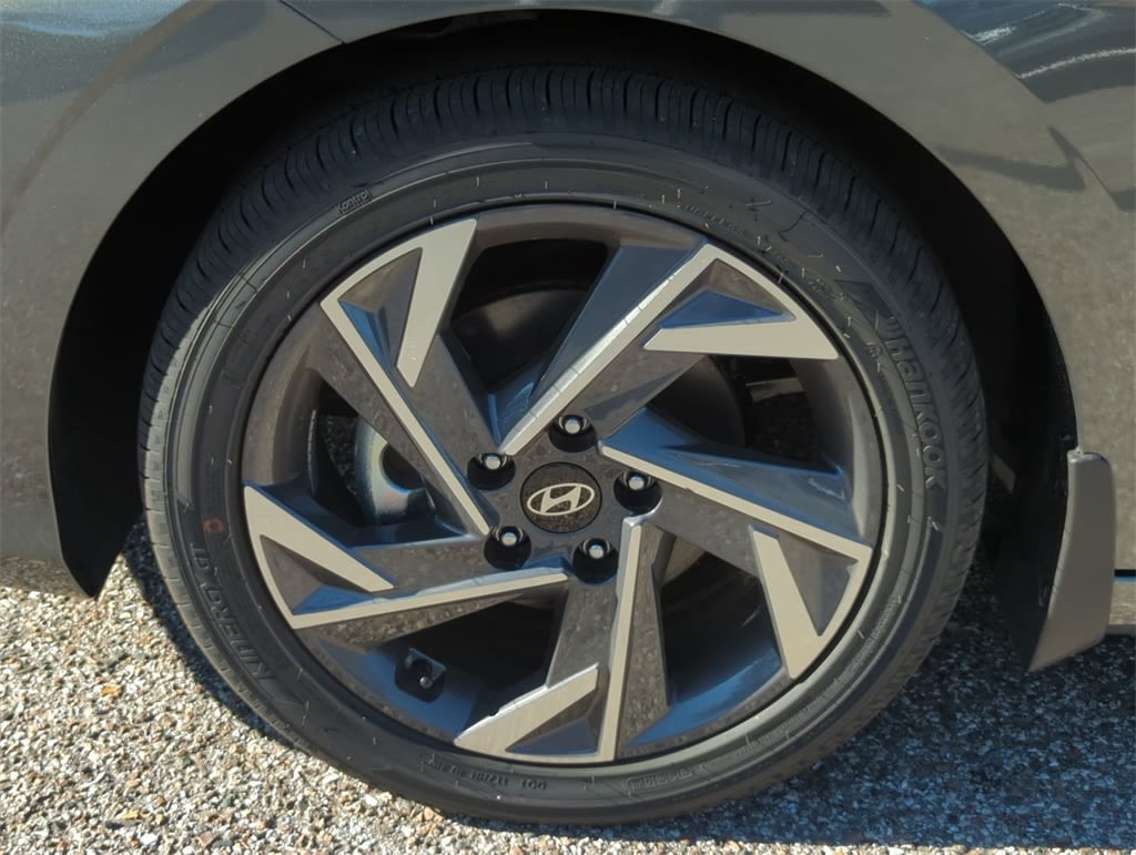 Thumbnail: 2025 Hyundai Elantra - 8