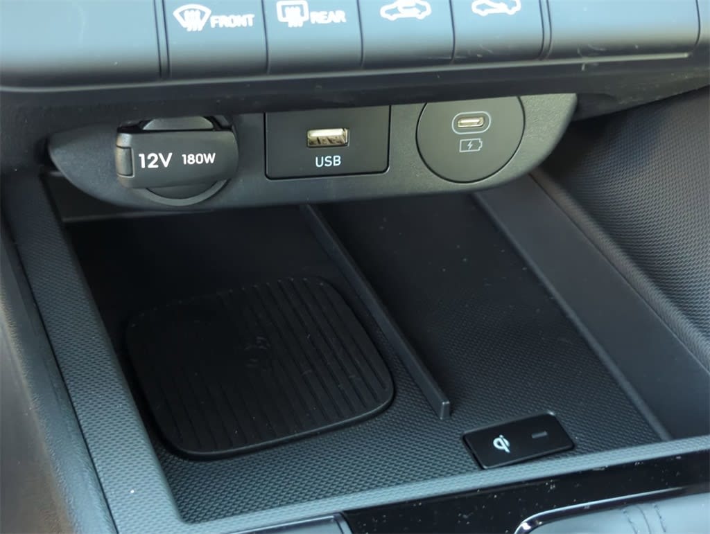 Thumbnail: 2025 Hyundai Elantra - 16