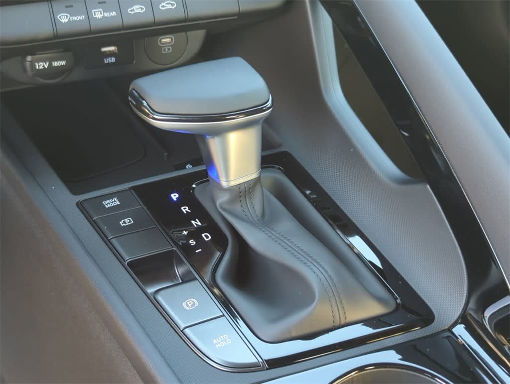 Thumbnail: 2025 Hyundai Elantra - 32