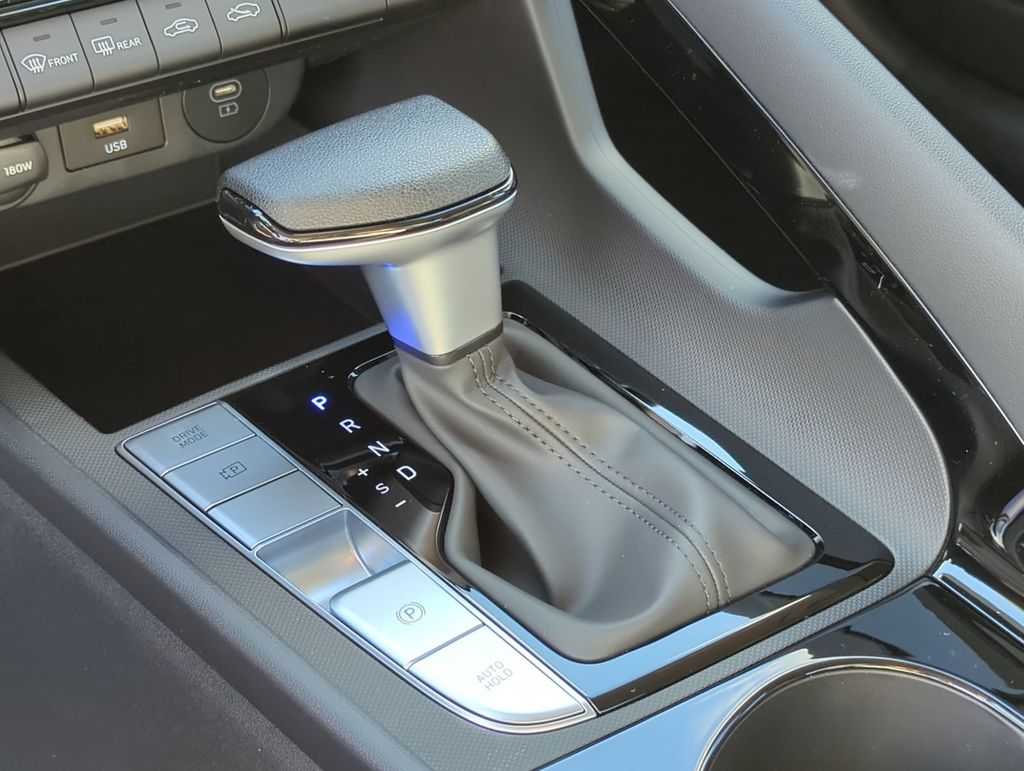 Thumbnail: 2026 Hyundai Elantra - 14
