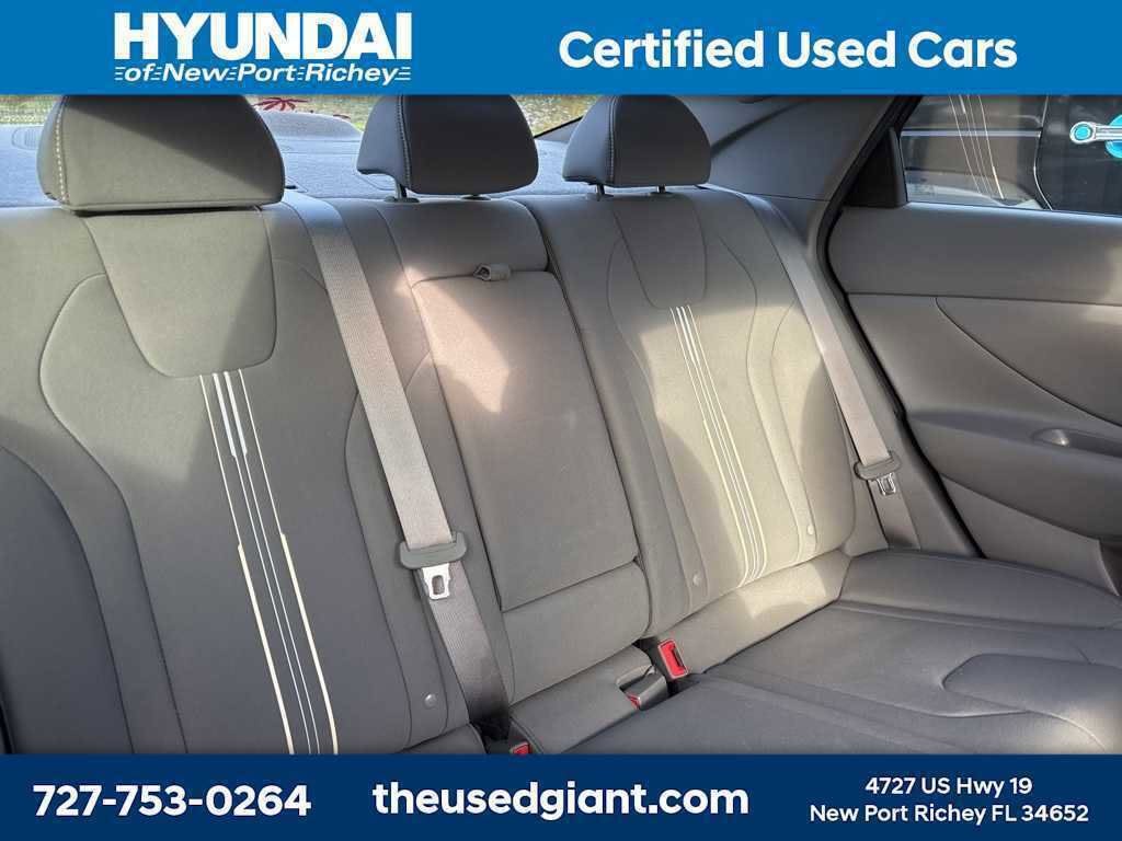 Thumbnail: 2021 Hyundai Elantra - 6