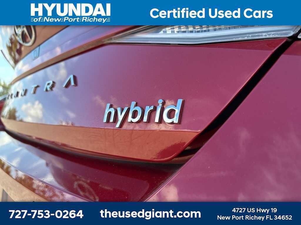Thumbnail: 2023 Hyundai Elantra - 4