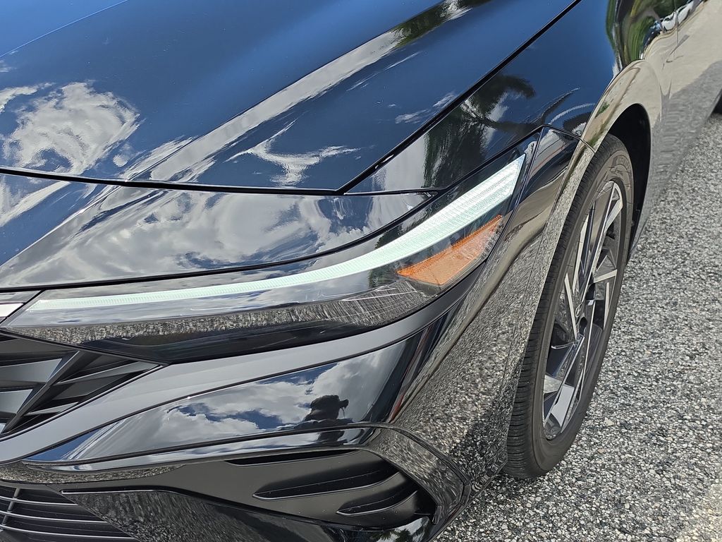 Thumbnail: 2026 Hyundai Elantra - 22