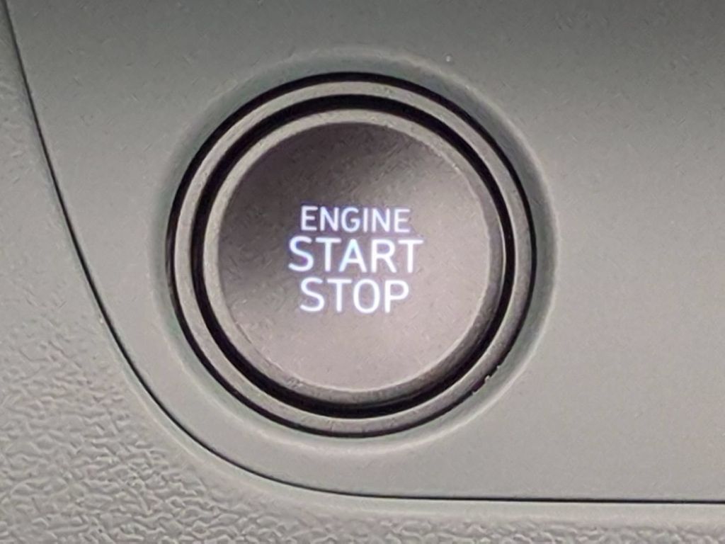 Thumbnail: 2025 Hyundai Elantra - 34