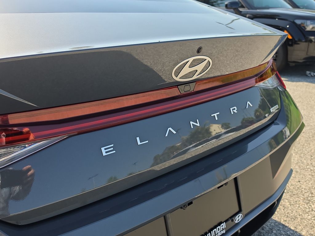 Thumbnail: 2026 Hyundai Elantra - 22