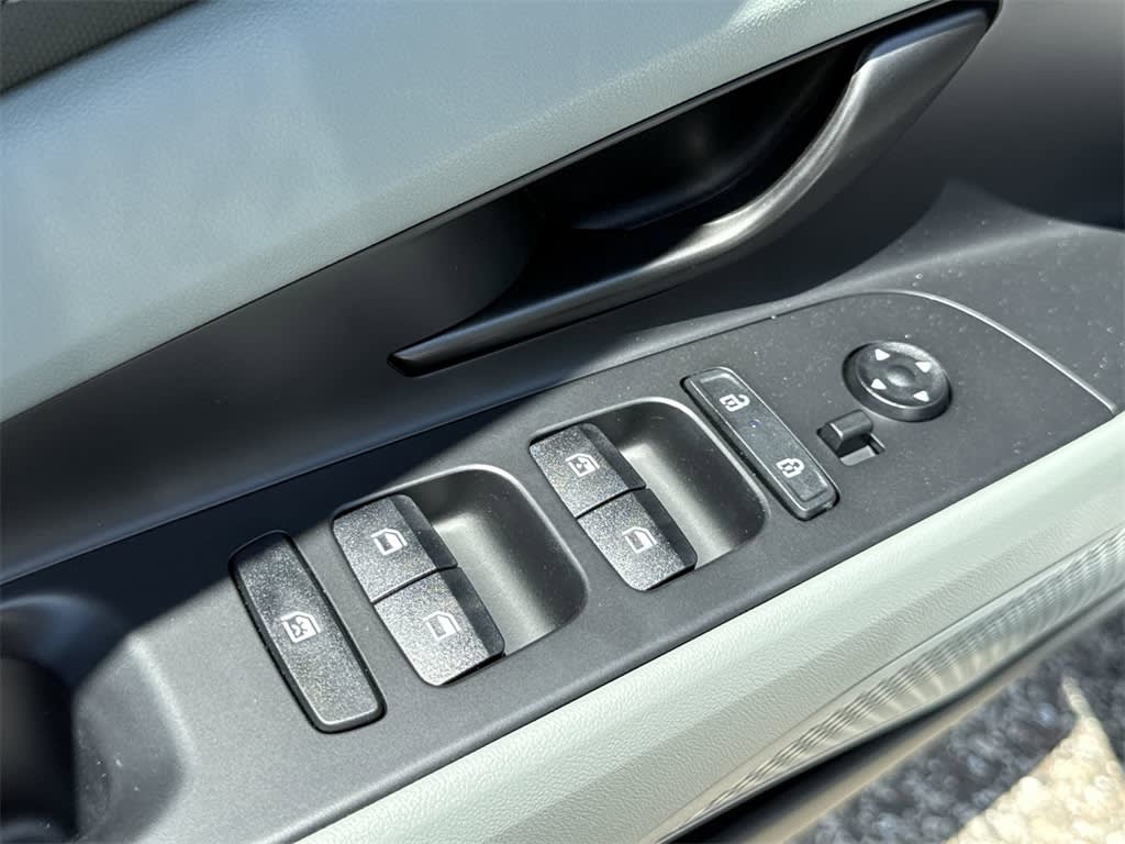 Thumbnail: 2025 Hyundai Elantra - 21