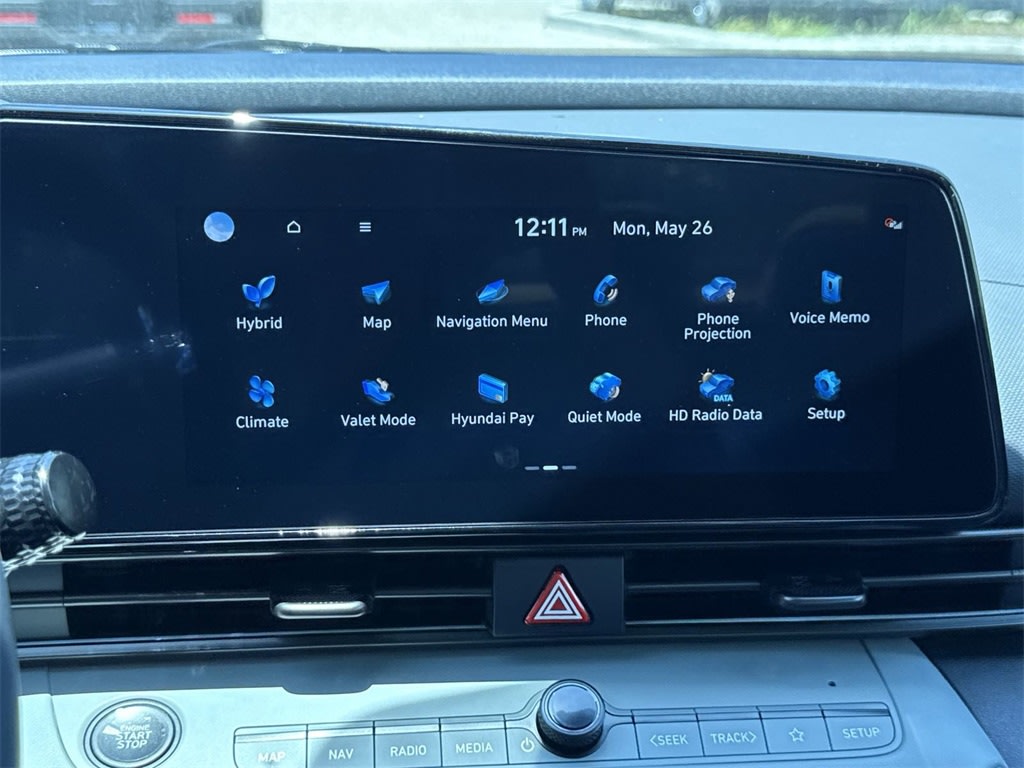 Thumbnail: 2025 Hyundai Elantra - 11